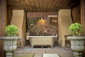 Exterior of the private outdoor bath house at Gablebach Cottage